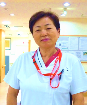 ２階病棟看護師長　沖本 妙子